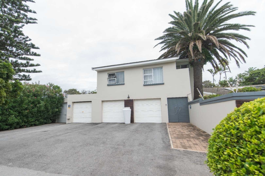 8 Bedroom Property for Sale in Summerstrand Eastern Cape